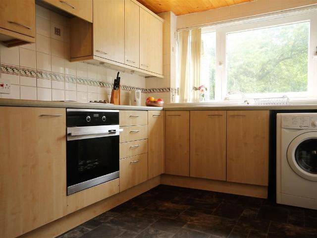 Dene Court, High Heaton NE7, 2 bed flat to rent, £875 pcm | PrimeLocation