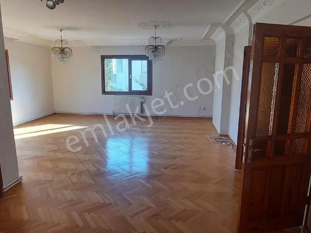 Dengetürk Gayrimenkulden Altunizadede 3+1 Daire