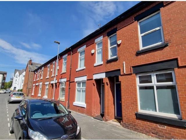 Denham Street, Manchester, M13 4 bed terraced house to rent £1,800 pcm £415 pw