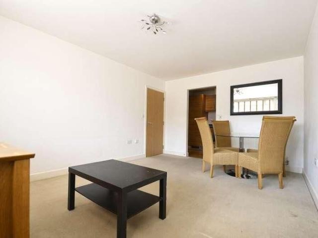 Denham Road, Egham, TW20