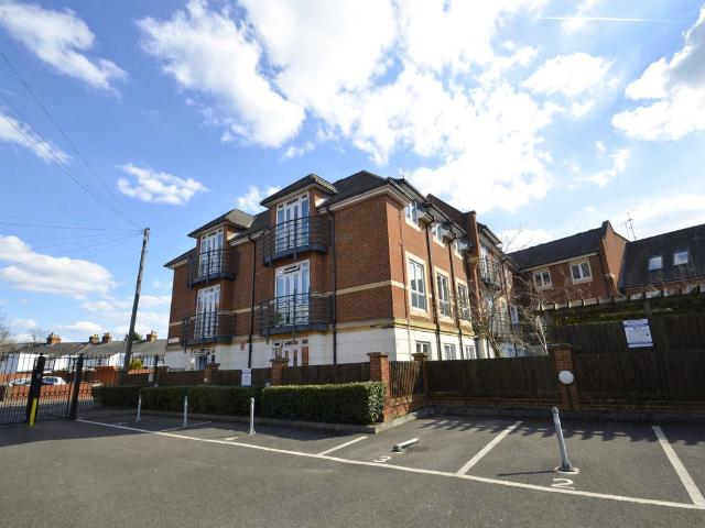 Denham Road, Egham TW20, 2 bed flat to rent, £1,695 pcm | PrimeLocation