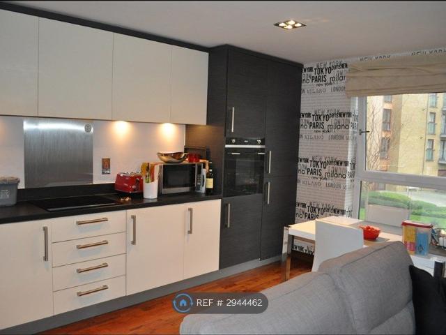 Denham, Uxbridge UB9, 2 bed flat to rent, £1,975 pcm | PrimeLocation