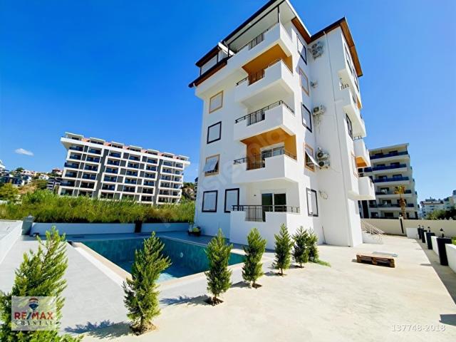 DENİZYOLUNA YAKIN YENİ BİNA HAVUZLU 1+1