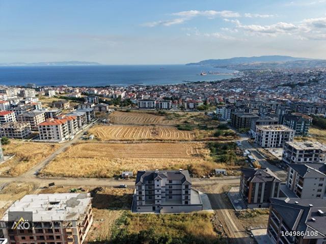 DENİZ MANZARALI KAPALI OTOPARKLI 51 m2