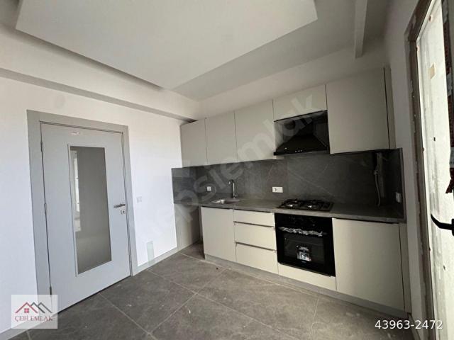 DENİZ VE ŞEHİR MANZARALI, SIFIR BİNADA ARAKAT LÜKS 2+1 SATILIK DAİRE!