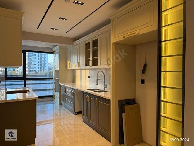 DENİZDEN AKILLI EV SİSTEMLİ ULTRA LÜKS 4+1 DAİRE
