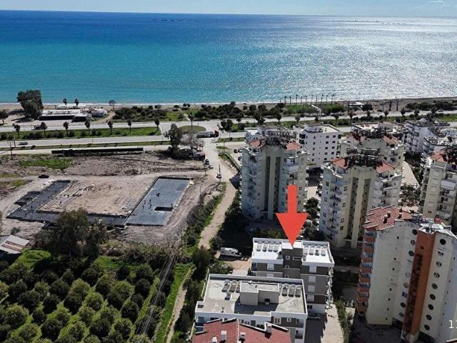 DENİZE SIFIR SİTE İÇİNDE AYRI MUTFAKLI GENİŞ 2+1 DAİRE