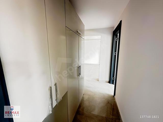 DENİZE YAKIN LÜKS SİTEDE SIFIR 2+1 DAİRE