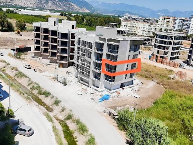 DENİZE 100 METRE VE HAVUZLU SİTE İÇİ ARA KAT SIFIR 2+1 DAİRE