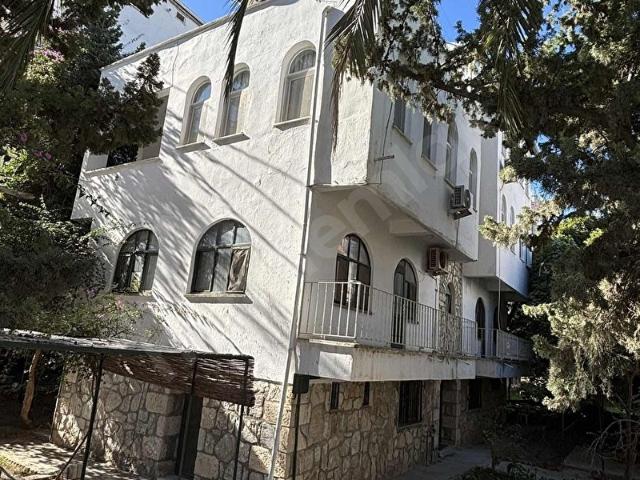 DENİZE 100 MT MESAFEDE TESİS