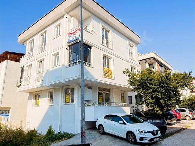 DENİZEVLERİ TRAMVAY DURAĞINA 300 M MESAFEDE KİRALIK 1+1 DAİRE