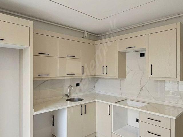 DENİZLİ SÜMER DE ŞÖFERLER ODASINA YAKIN FIRSAT 2+1 120 M2 ARAKAT DAİRE