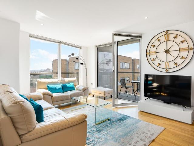 Denison House, 20 Lanterns Way, Millwall, London, E14 9DR, United Kingdom | 3 bed apartment for rent #109881222 | Rentberry