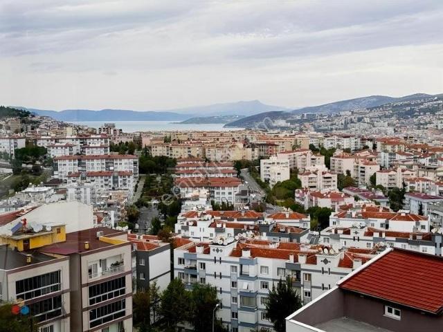 Deniz Ve Şehir Manzaralı Asansörlü Doğalgazlı Kiralık Daire
