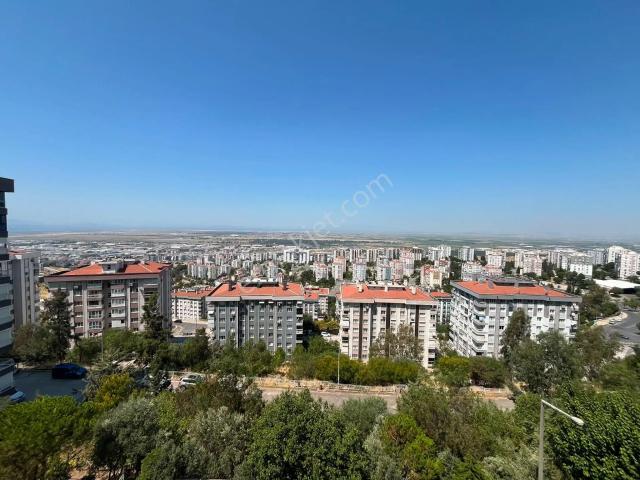 Deniz Ve Şehir Manzaralı 2+1 Doğalgazlı Ara Kat Daire