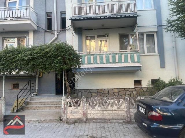 Deniz Yiğit Emlaktan Cumurhiyet Mahallesinde 2+1 Satılık Daire