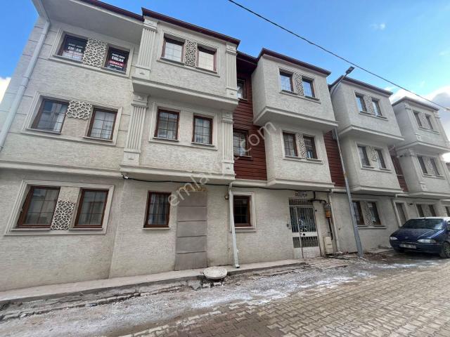 Deniz Yiğit Emlak'tan Saray Mahallesinde Kiralık Full Eşyalı 2+0 Daire