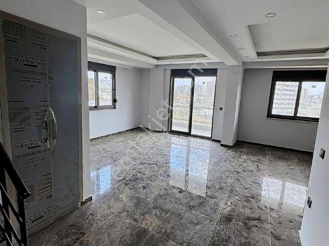 Deniz Yolunda Kullanışı Güzel 2+1 Dubleks Sıfır Daire