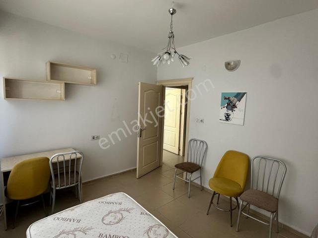 Deniz Gayrimenkul’den Şair Nabide Kiralık 2+0 Ful Eşyalı Ara Kat Daire