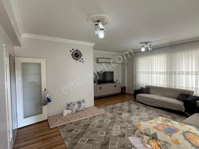 Deniz Gayrimenkul’den Güzelşehir’de Satılık 3+1 Bakımlı + Otopark + Ara Kat Daire
