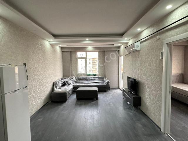 Deniz Gayrimenkul’den Şehir Hastanesi Yanı Kiralık 1+1 Sıfır+ful Eşyalı Ara Kat Daire