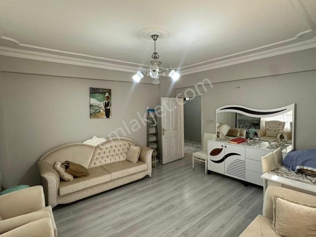 Deniz Gayrimenkul’den Ertuğrul Gazi Mah Satılık 3+1 Düz Giriş + Bagımsız Girişli Ofise Uygun Daire