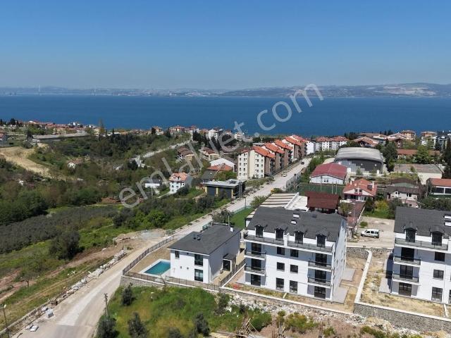 Deniz Gayrimenkul'den Zeytinli Koruda Satılık 3+1 Daire