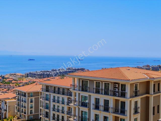 Deniz İstanbul Mercan Konaklarında Deniz Manzaralı Sıfır 2+1