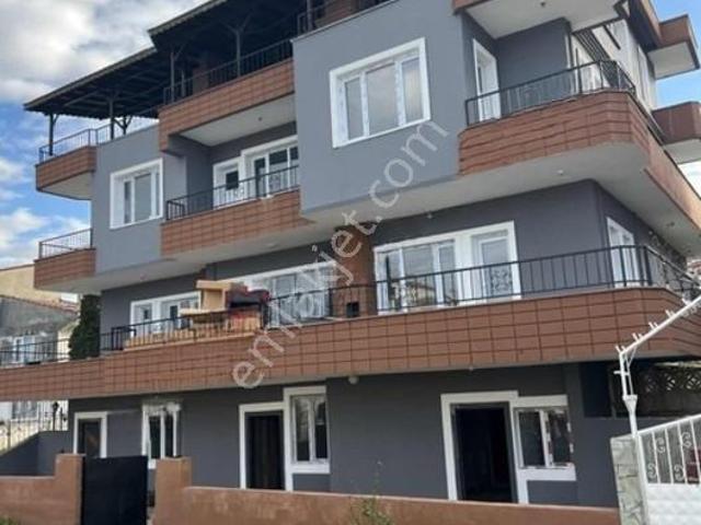 Deniz Manzaralı 20 Odalı 800m2 Alana Kurulu Bitişik Luks Vılla