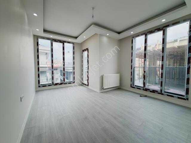 Deniz Manzaralı Ebeveyn Banyolu Kapalı Otoparklı Sıfır 2+1 Daire