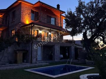 Deniz Manzaralı Havuzlu 4+1 Lüks Müstakil Taş Villa