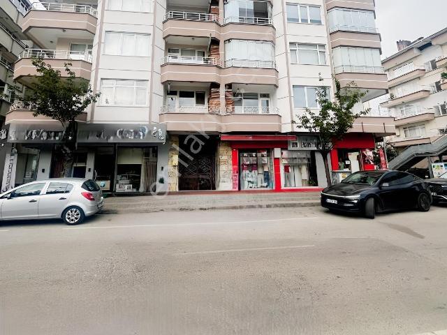 Deniz Manzaralı Konforun Bulunduğu Konumda Satılık 4+1 Satılık