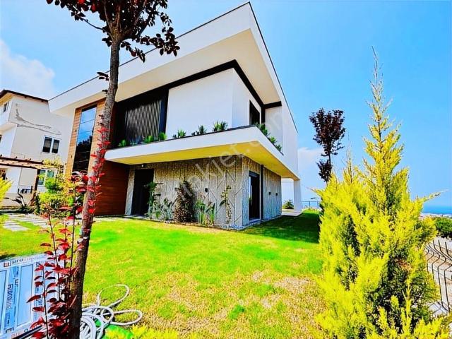 Deniz Manzaralı Özel Müstail Full Esyalı Villa