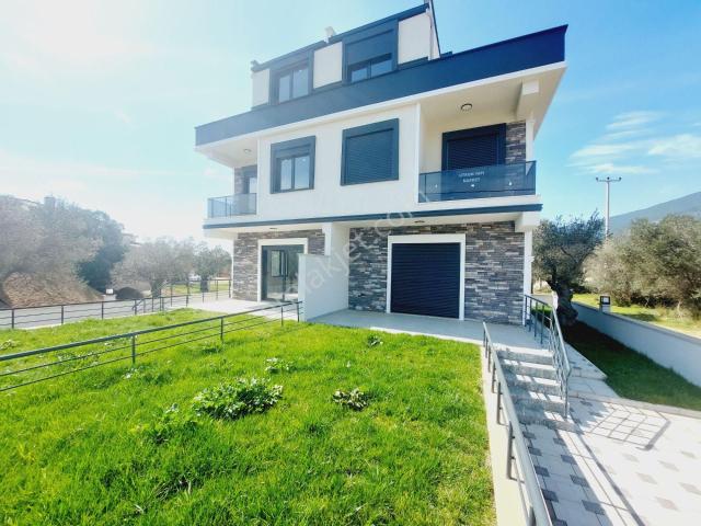 ♾️ Denizden Güre'de ♾️ 4+1 Ultra Lüks Satılık Tripleks Villa