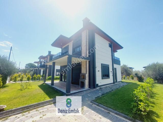 Denizden Gürede Satılık 4+1 Müstakil Villa