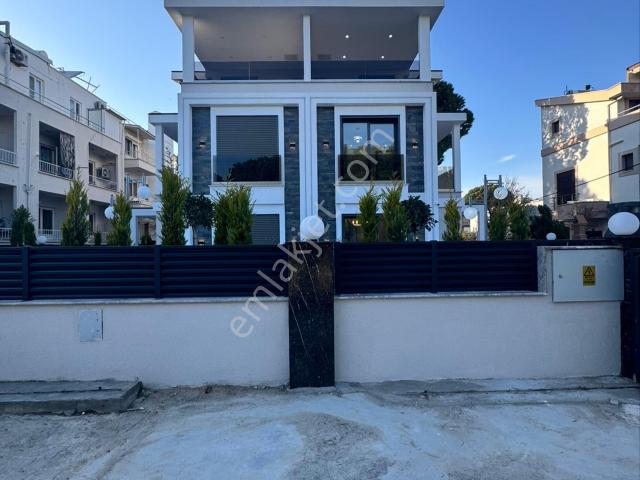 Denize 100 Mt Satılık Sıfır Lüks Vşlla