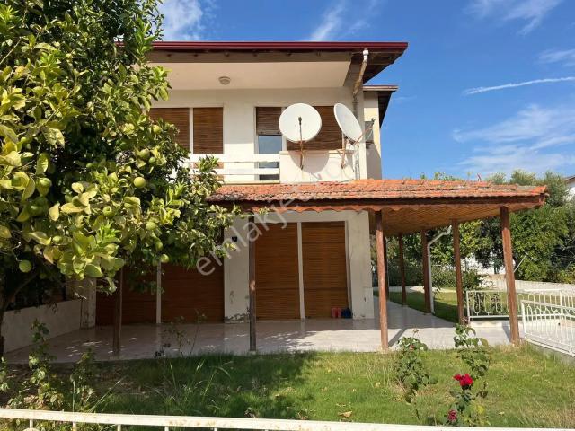 Denize 100 Metre! Kuşadası Karaova’da 350 M² Bahçeli 3+1 Villa