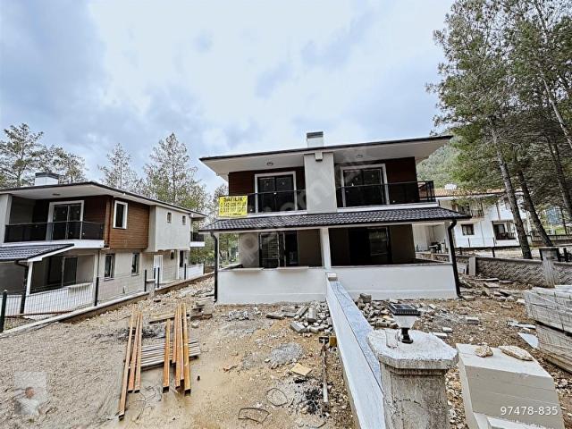 Denize 13km Geniş Bahçeli Doğalgazlı Ultra Lüx İkiz Villa