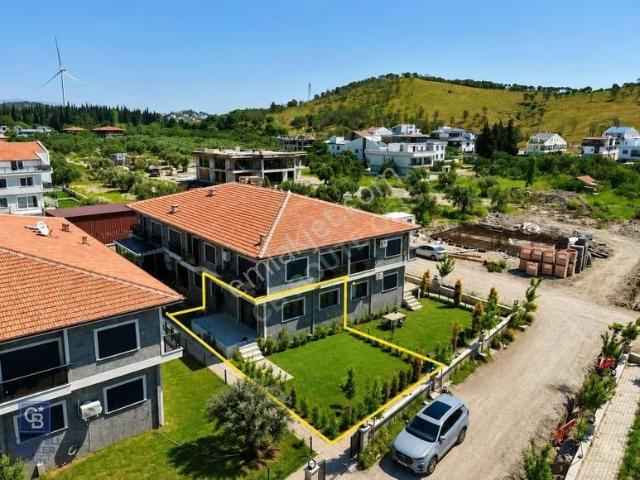 Denize 400 M | Geniş Bahçeli Verandalı 2+1 Bahçe Katı