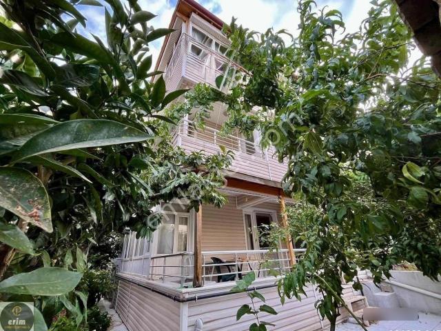 Denize 50 Metre Akçay Sahilde Full Eşyalı 4+2 Dubleks