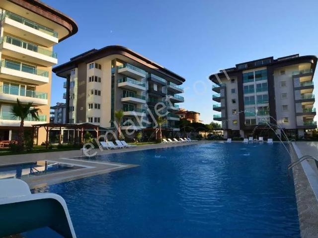 Denize Sıfır 1+1, Lüks Site İçerisinde Satılık Daire!