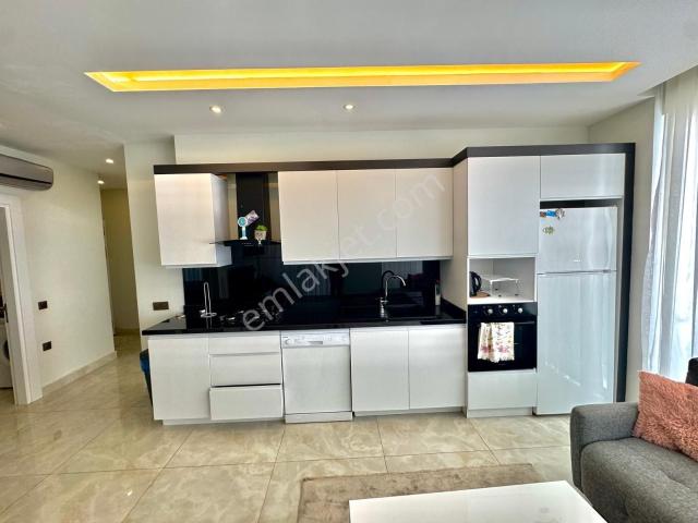 Denize Sıfır Eşyalı 2+1 Havuz & Deniz Manzaralı Muhteşem Site