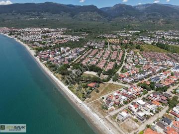 Denize Sıfır Özel Sitede Satılık 2+1 Villa Özel Plajlı Yaşam