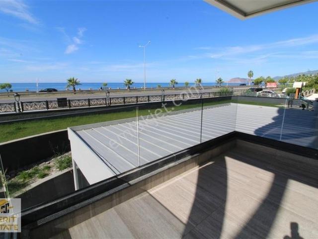 Denize Sıfır Lüks Kiralık Deniz Manzaralı Eşyasız 2+1 Daire