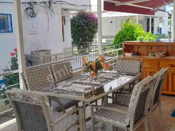 Denize Sıfır Site İcerisinde Aylık Kiralık