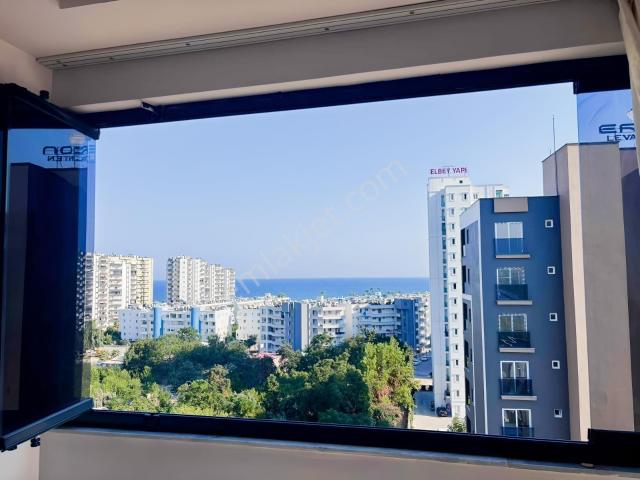 Denize Ve Anayola Yürüme Mesafesi'nde Eşyalı Giyinme Odalı