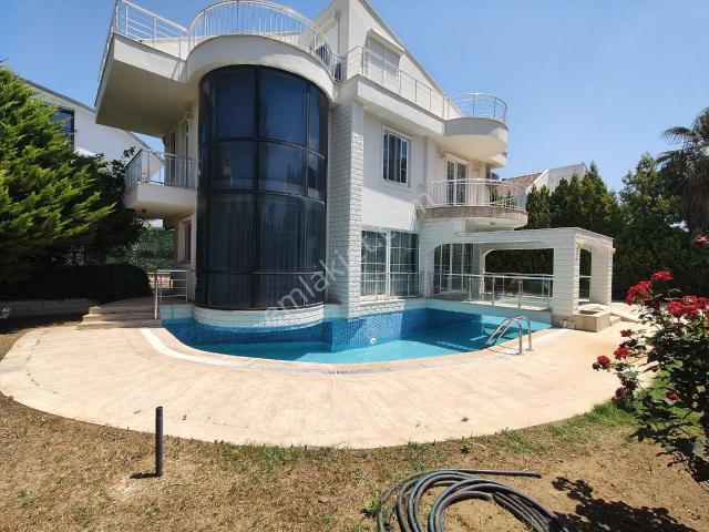 Denize Yakın Tam Müstakil Villa