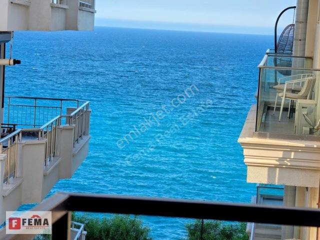 Denize Yakın Ve Deniz Manzaralı, Merkezi Konumda Kiralık 2+1