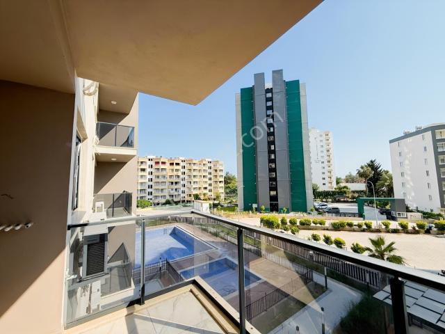 Denize Yürüme Mesafeli |liparis Kremlin'de Eşyalı 1+1 Kiralık