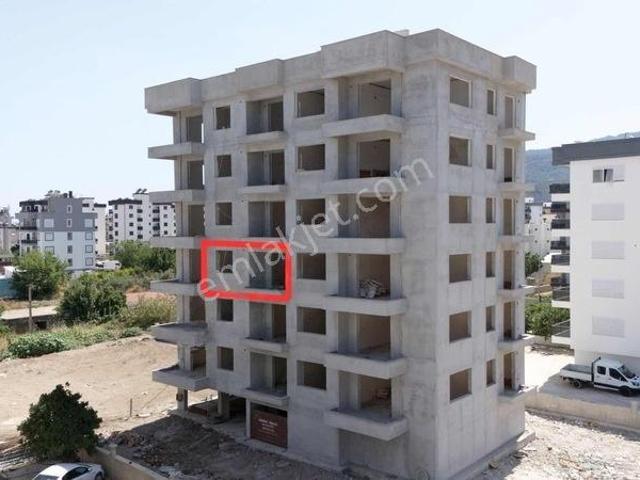 Denize Yürüme Mesafesinde Geniş Satılık 1+1 Daire